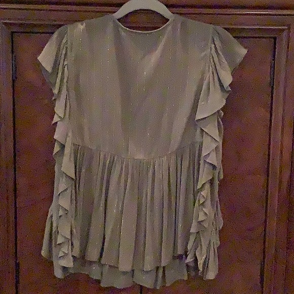 Top - Picture 4 of 5